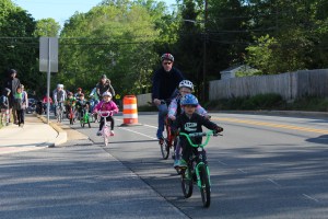 photo of a Bike to School Week bike train
