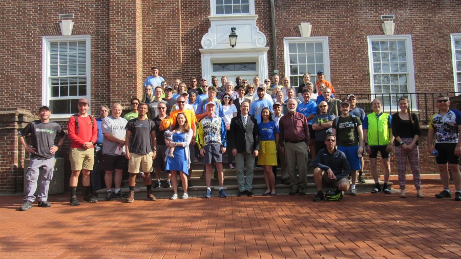 photo of most of the attendees of the 2019 Bike to Work Day in Newark