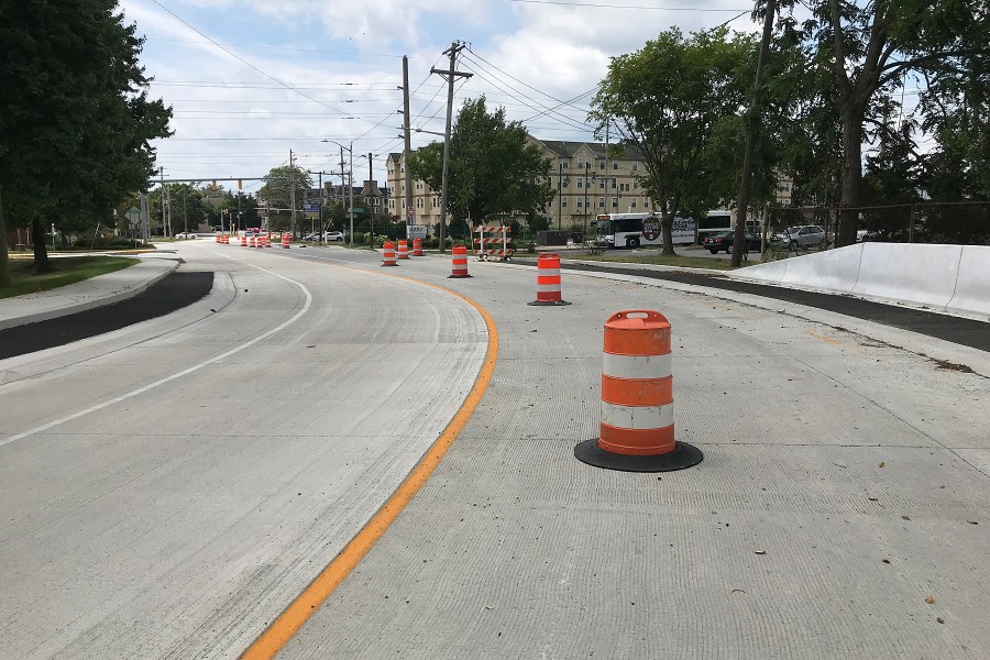 photo of Del. Ave. curve WB