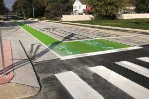 photo of bike box on Del. Ave. at Library Ave.