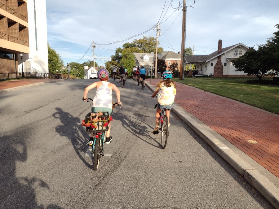 photo of First Friday riders on Amstel Avenue